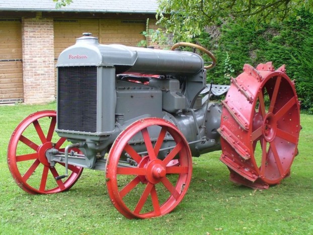 Egy szépen felújított Fordson Model F