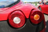 Lámpák Ferrari módra