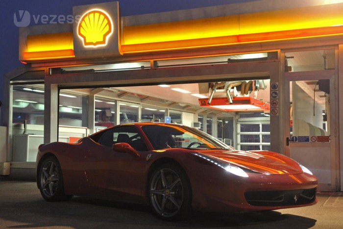 Massa maga tankol és cserél kereket 6