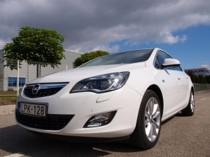 Teszt: Opel Astra 1.6 T Sport