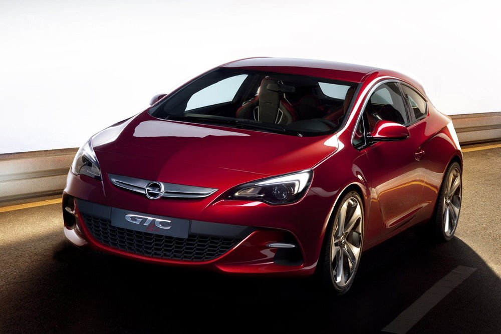 Itt a sportos Opel Astra 1