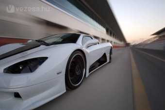 440-nel hasíthat az új szupersportkocsi