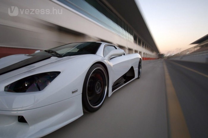 440-nel hasíthat az új szupersportkocsi