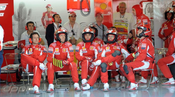 F1: Monza után feladhatja a Ferrari