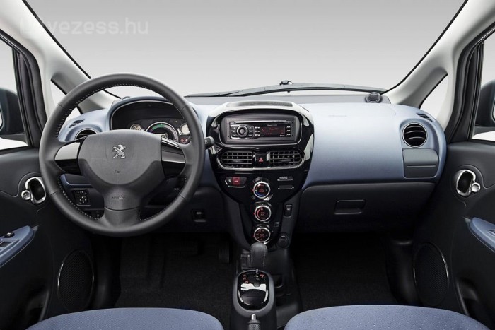 Kész a villany Peugeot 7 | Vezess Kész a villany Peugeot 7