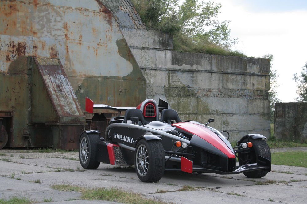 Az Ariel Atom, akár egy sci-fi film díszleteként is megállná a helyét