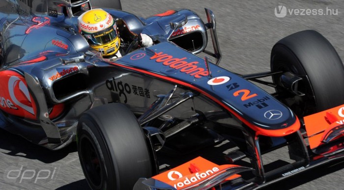 Hamilton csúnyán mellényúlt
