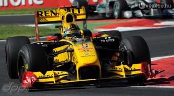 Kubica többet akart, Petrovot megbüntették