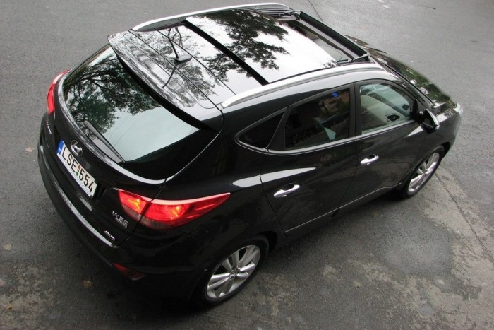 Tízmilliós Hyundai 6 | Vezess A dupla napfénytető is benne van a Premium felszereltségben