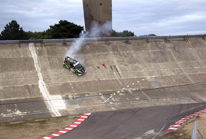 Falra mászott a 660 lóerős Ford Fiesta – videó 1