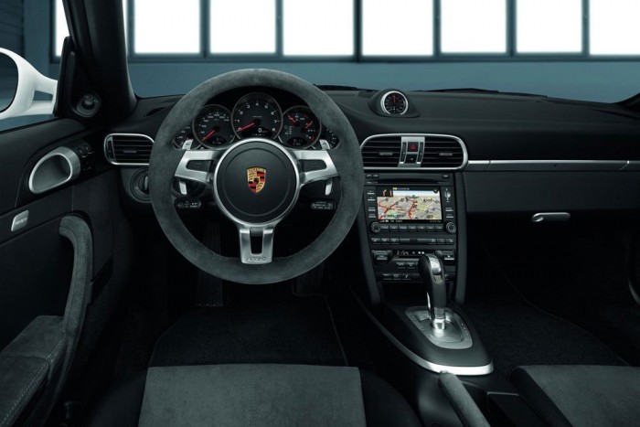 Erősebb, gyorsabb Porsche 911 7