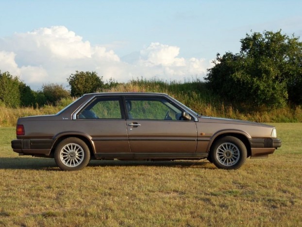 A Volvo 780 a példája annak, hogy kockákból is lehet szép autót építeni