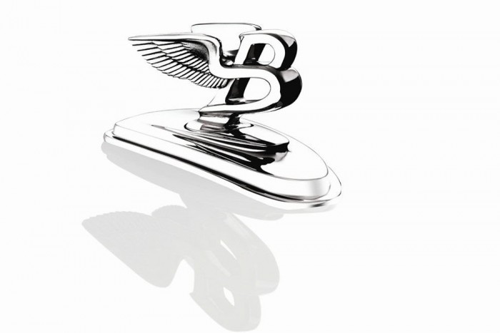 Gyalogosok miatt szervizben sok Bentley 3