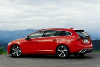 Sportváltozat a Volvo S60-ból 15