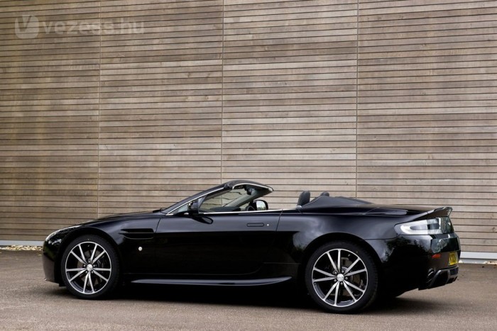 Roadster versenygénekkel 6 | Vezess Roadster versenygénekkel 6