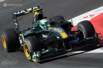 F1: A Lotust eltiltották a saját nevétől