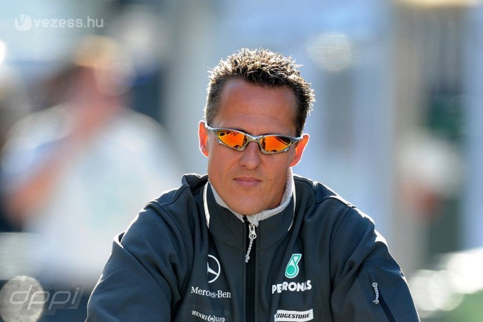 Nem izgatja a Mercedest Schumi motorozása