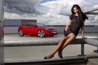 Majd’ 300 lóerős az új Opel Astra 32