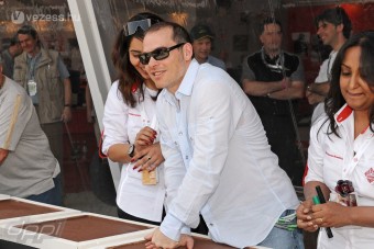 F1: Villeneuve felvásárolná a Toro Rossót