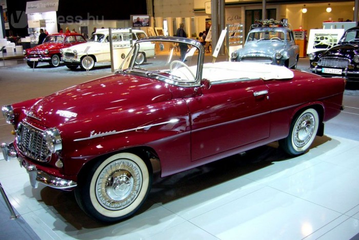 Kabriót tervez a Škoda 5 | Vezess A múlt századi Felicia nyomán készülhet az új nyitott Škoda