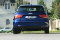 Audi A1: Tíz év után lett igazi konkurense a MINI-nek 54