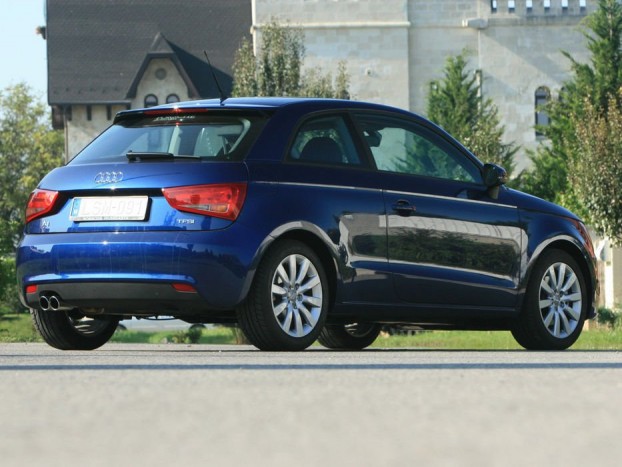 Audi A1: Tíz év után lett igazi konkurense a MINI-nek 8