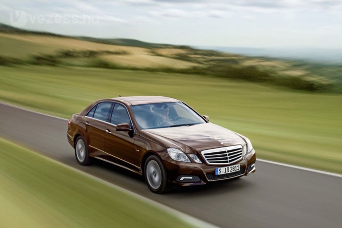 S-osztály helyett E-osztály 