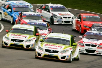 Beszáll a túraautó-világbajnokságba a Volvo