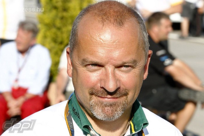 F1: 2015-ig a Lotusnál marad az ász