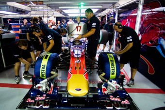 F1: Kirúgták a ráérős szerelőt