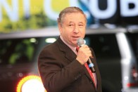 Jean Todt, a Nemzetközi Automobil Szövetség (FIA) elnöke üdvözölte a legenda visszatérését