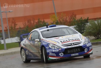 Turán Frici lenyomta Räikkönent