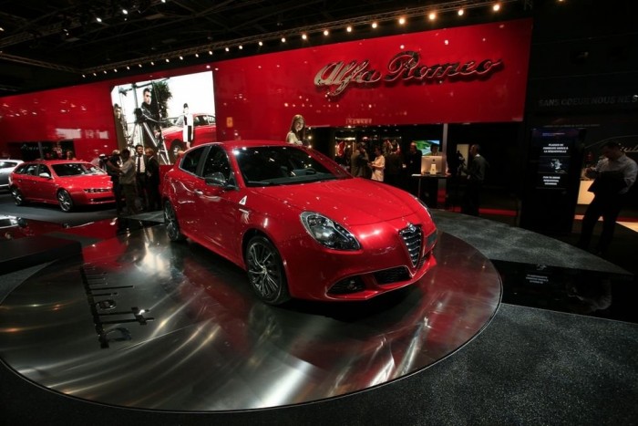 Alfa, Fiat, Lancia Párizsban 6 | Vezess A Giulietta újdonsága két új motor és egy új váltó