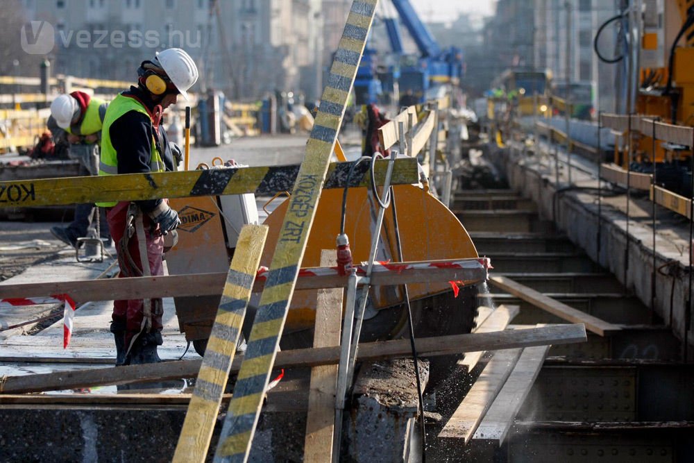 Kitiltják a BKV járműveit a Margit hídról 19