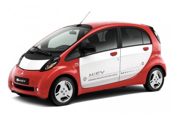 Jönnek a Mitsubishi európai villanyautói