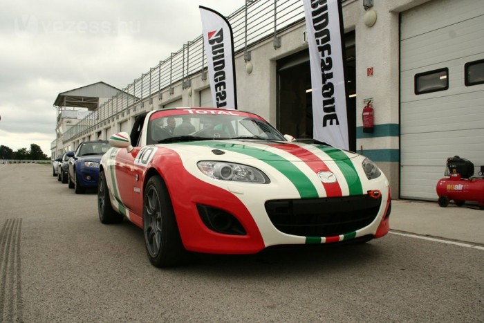 Teszt: Mazda MX-5 20th Anniversary 11