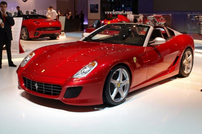 Takarékos modell a Ferrarinál 6 | Vezess Takarékos modell a Ferrarinál 6