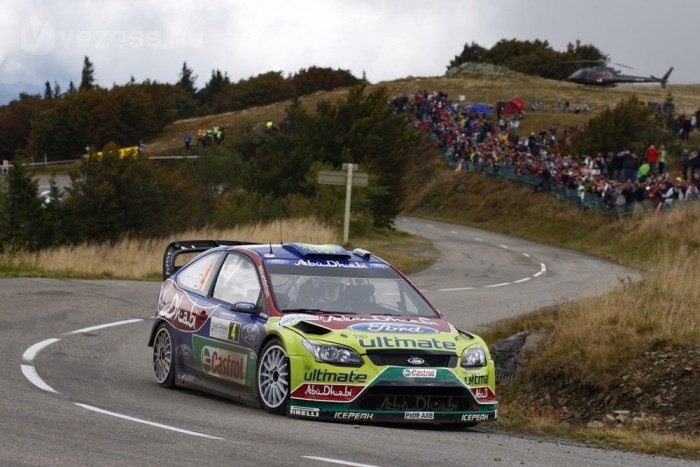 Közel a hetedik vb-cím Loebnek 7