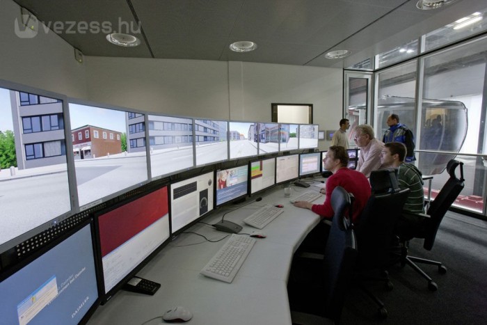 Szimulátoron tesztelik a jövő Mercedeseit 7