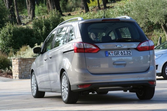 5 299 000 Ft a Grand C-MAX alapára a 105 lóerős, 1,6-os szívómotorral