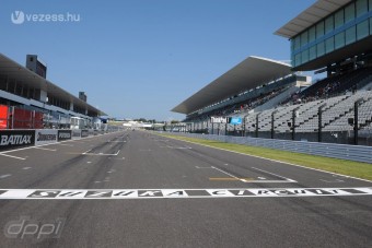 F1: Nem elég biztonságos a japán pálya