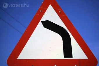 Hatéves fiú miatt cseréltek közlekedési táblát