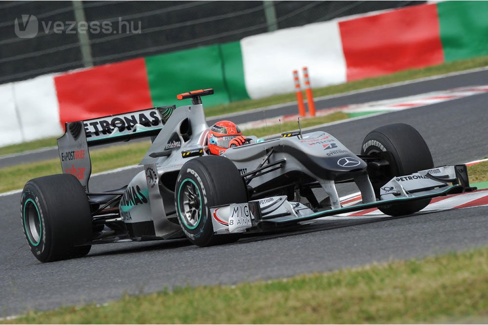 F1: Petrov büntetést kapott 13