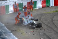 F1: Petrov büntetést kapott 107