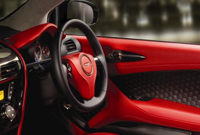 Gyártásba kerül a mini Aston Martin 4