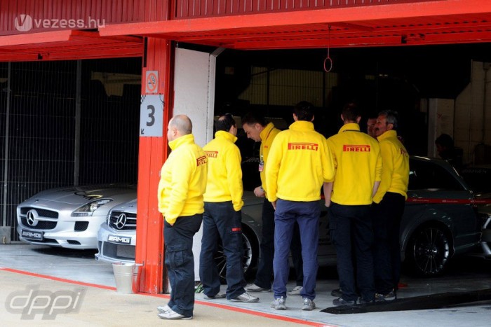 F1: Nem kapnak előnyt egyes csapatok