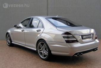 Autoart Mercedes-Benz S63 AMG