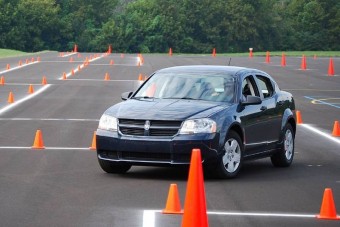 Megfelelő az autóvezető-képzés?
