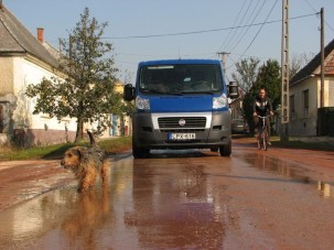 Adományszállítás Devecserre