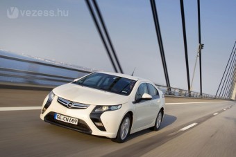 Átverés, hazugság és botrány az Opel Ampera körül